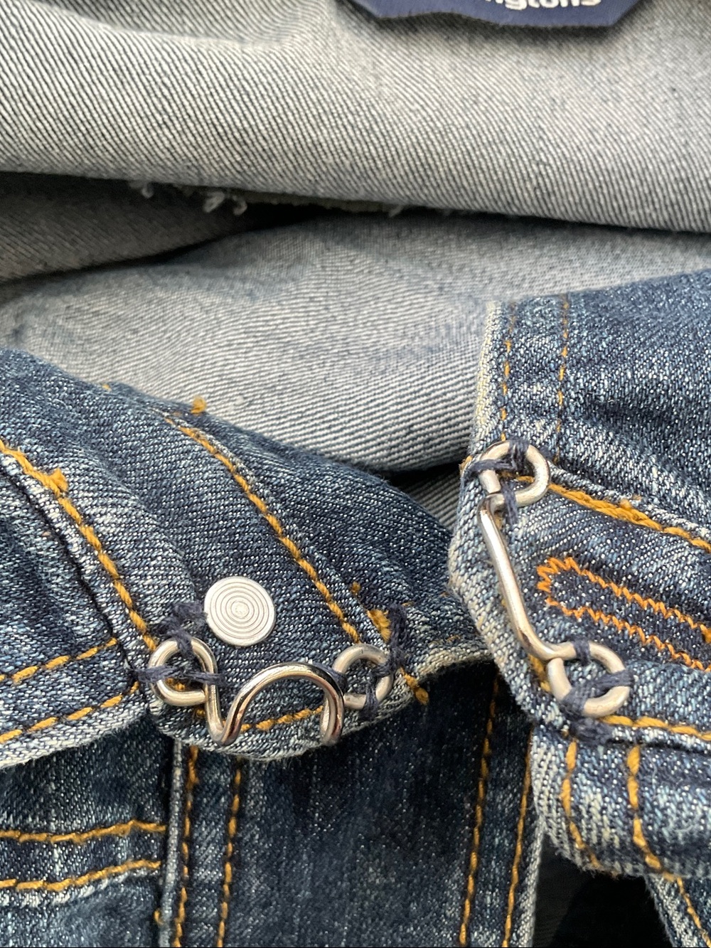 Penningtons Short-Sleeve Denim Jacket in Blue - Picture 2 of 5